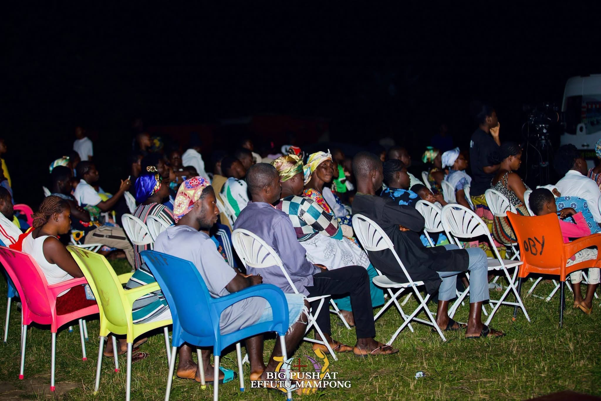 THE HEAVENS CAME DOWN, SOULS WERE WON, THERE WAS AN OUTPOURING OF THE HOLY SPIRIT.THE BIG PUSH SOUL WINNING CRUSADE AT EFUTU MAMPONG DAY 1 WAS FULL OF GOD’S GLORY .   THE BIG PUSH MINI CRUSADE. ITS A MOVEMENT TO SAVE SOULS AND IGNITE REVIVAL. WE ARE CALLING ON SPONSORS  AND PARTNERS TO HELP US TAKE
