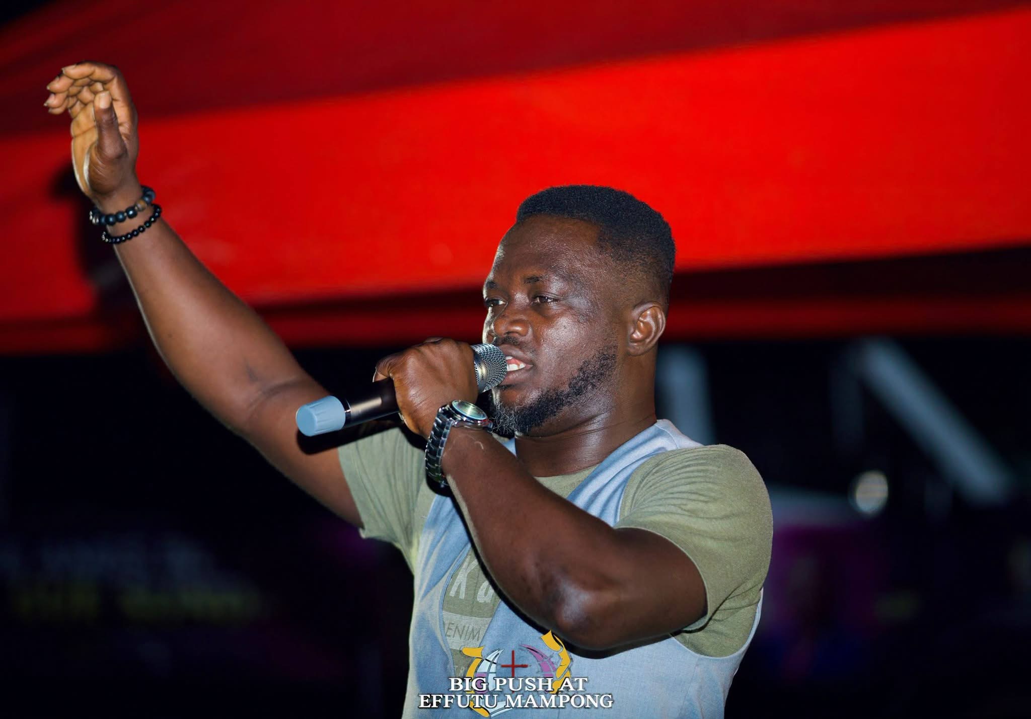 THE HEAVENS CAME DOWN, SOULS WERE WON, THERE WAS AN OUTPOURING OF THE HOLY SPIRIT.THE BIG PUSH SOUL WINNING CRUSADE AT EFUTU MAMPONG DAY 1 WAS FULL OF GOD’S GLORY .   THE BIG PUSH MINI CRUSADE. ITS A MOVEMENT TO SAVE SOULS AND IGNITE REVIVAL. WE ARE CALLING ON SPONSORS  AND PARTNERS TO HELP US TAKE