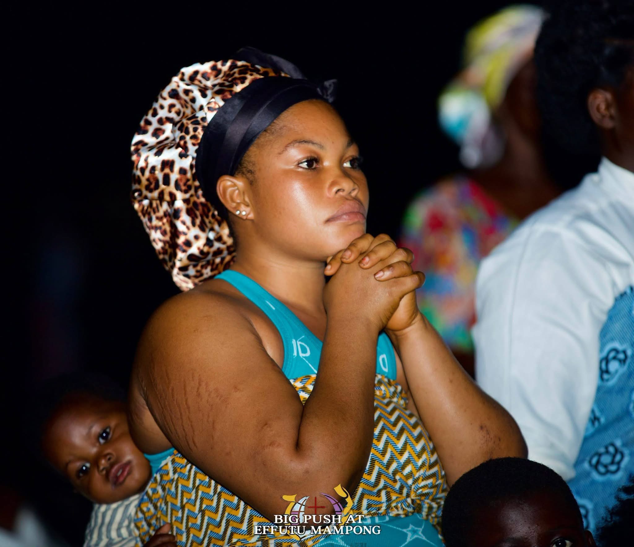 THE HEAVENS CAME DOWN, SOULS WERE WON, THERE WAS AN OUTPOURING OF THE HOLY SPIRIT.THE BIG PUSH SOUL WINNING CRUSADE AT EFUTU MAMPONG DAY 1 WAS FULL OF GOD’S GLORY .   THE BIG PUSH MINI CRUSADE. ITS A MOVEMENT TO SAVE SOULS AND IGNITE REVIVAL. WE ARE CALLING ON SPONSORS  AND PARTNERS TO HELP US TAKE