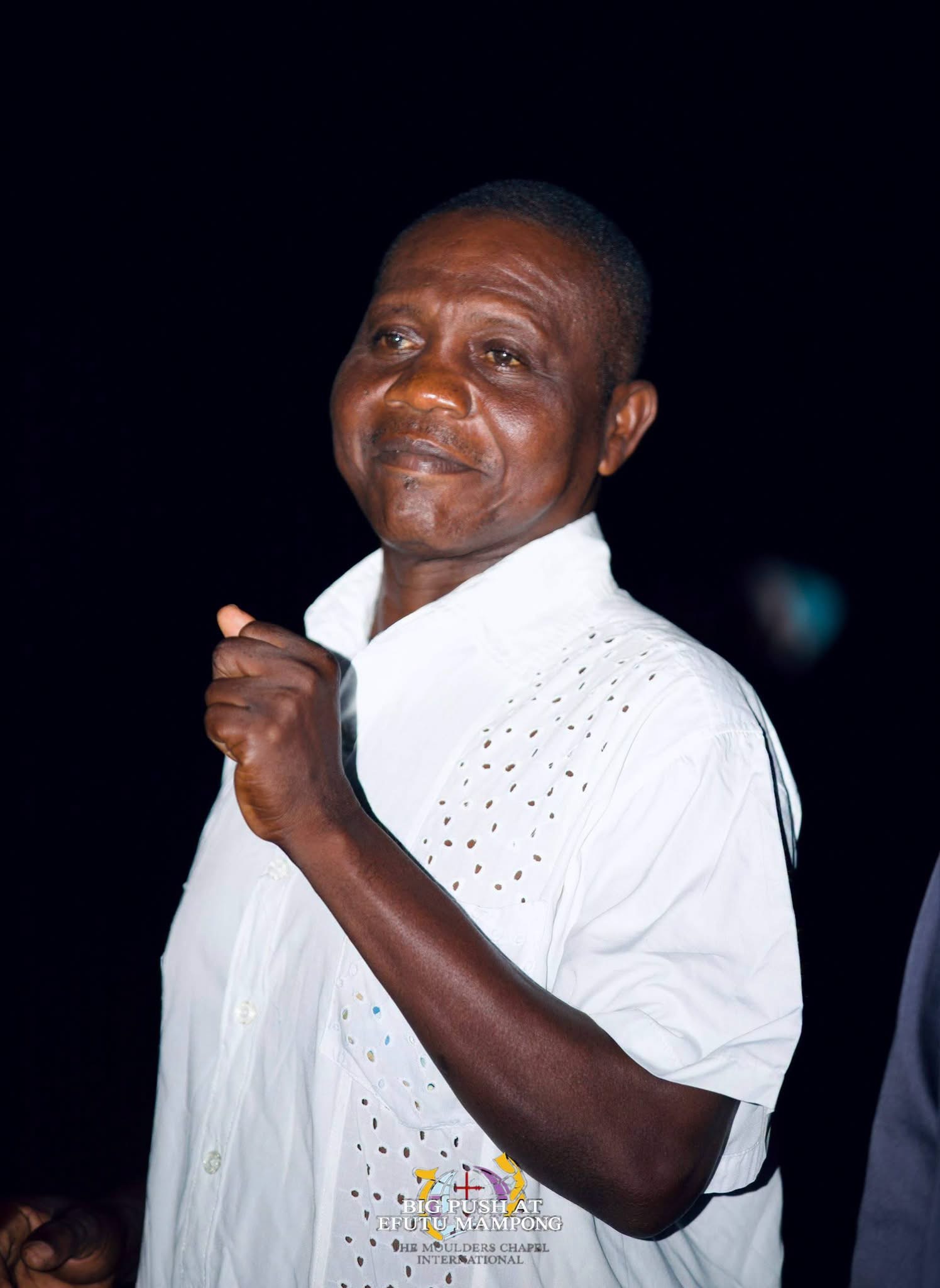 THE HEAVENS CAME DOWN, SOULS WERE WON, THERE WAS AN OUTPOURING OF THE HOLY SPIRIT.THE BIG PUSH SOUL WINNING CRUSADE AT EFUTU MAMPONG DAY 2 WAS FULL OF GOD’S GLORY .   THE BIG PUSH MINI CRUSADE. ITS A MOVEMENT TO SAVE SOULS AND IGNITE REVIVAL. WE ARE CALLING ON SPONSORS  AND PARTNERS TO HELP US TAKE