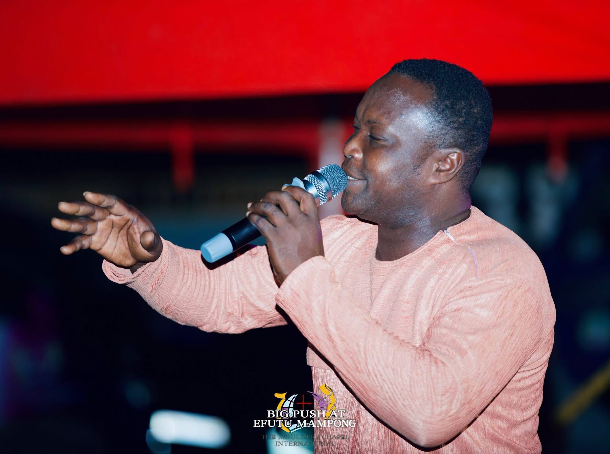 THE HEAVENS CAME DOWN, SOULS WERE WON, THERE WAS AN OUTPOURING OF THE HOLY SPIRIT.THE BIG PUSH SOUL WINNING CRUSADE AT EFUTU MAMPONG DAY 2 WAS FULL OF GOD’S GLORY .   THE BIG PUSH MINI CRUSADE. ITS A MOVEMENT TO SAVE SOULS AND IGNITE REVIVAL. WE ARE CALLING ON SPONSORS  AND PARTNERS TO HELP US TAKE