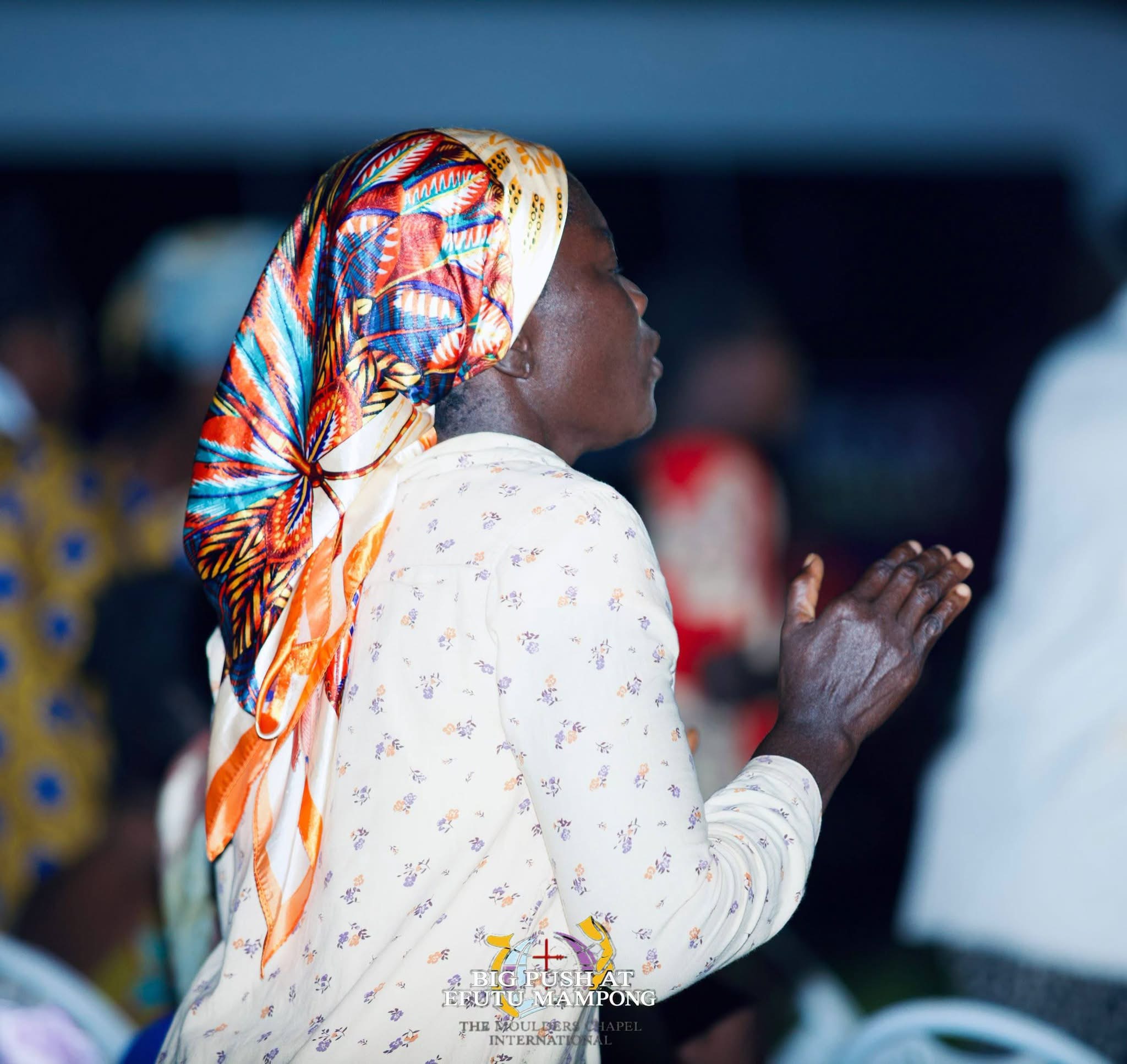 THE HEAVENS CAME DOWN, SOULS WERE WON, THERE WAS AN OUTPOURING OF THE HOLY SPIRIT.THE BIG PUSH SOUL WINNING CRUSADE AT EFUTU MAMPONG DAY 2 WAS FULL OF GOD’S GLORY .   THE BIG PUSH MINI CRUSADE. ITS A MOVEMENT TO SAVE SOULS AND IGNITE REVIVAL. WE ARE CALLING ON SPONSORS  AND PARTNERS TO HELP US TAKE