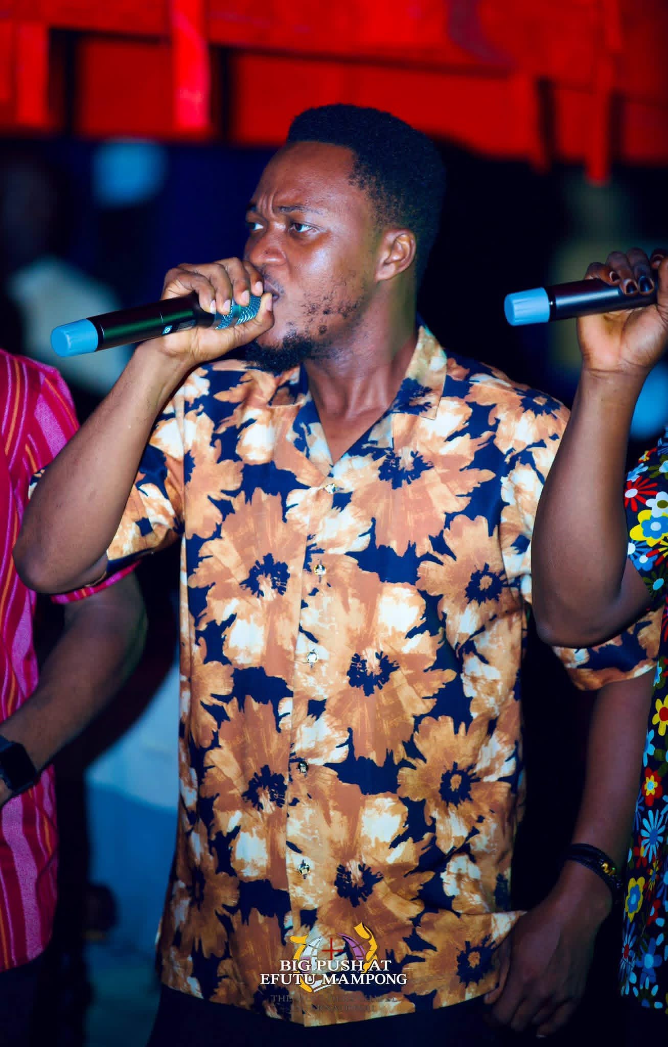 THE HEAVENS CAME DOWN, SOULS WERE WON, THERE WAS AN OUTPOURING OF THE HOLY SPIRIT.THE BIG PUSH SOUL WINNING CRUSADE AT EFUTU MAMPONG DAY 2 WAS FULL OF GOD’S GLORY .   THE BIG PUSH MINI CRUSADE. ITS A MOVEMENT TO SAVE SOULS AND IGNITE REVIVAL. WE ARE CALLING ON SPONSORS  AND PARTNERS TO HELP US TAKE