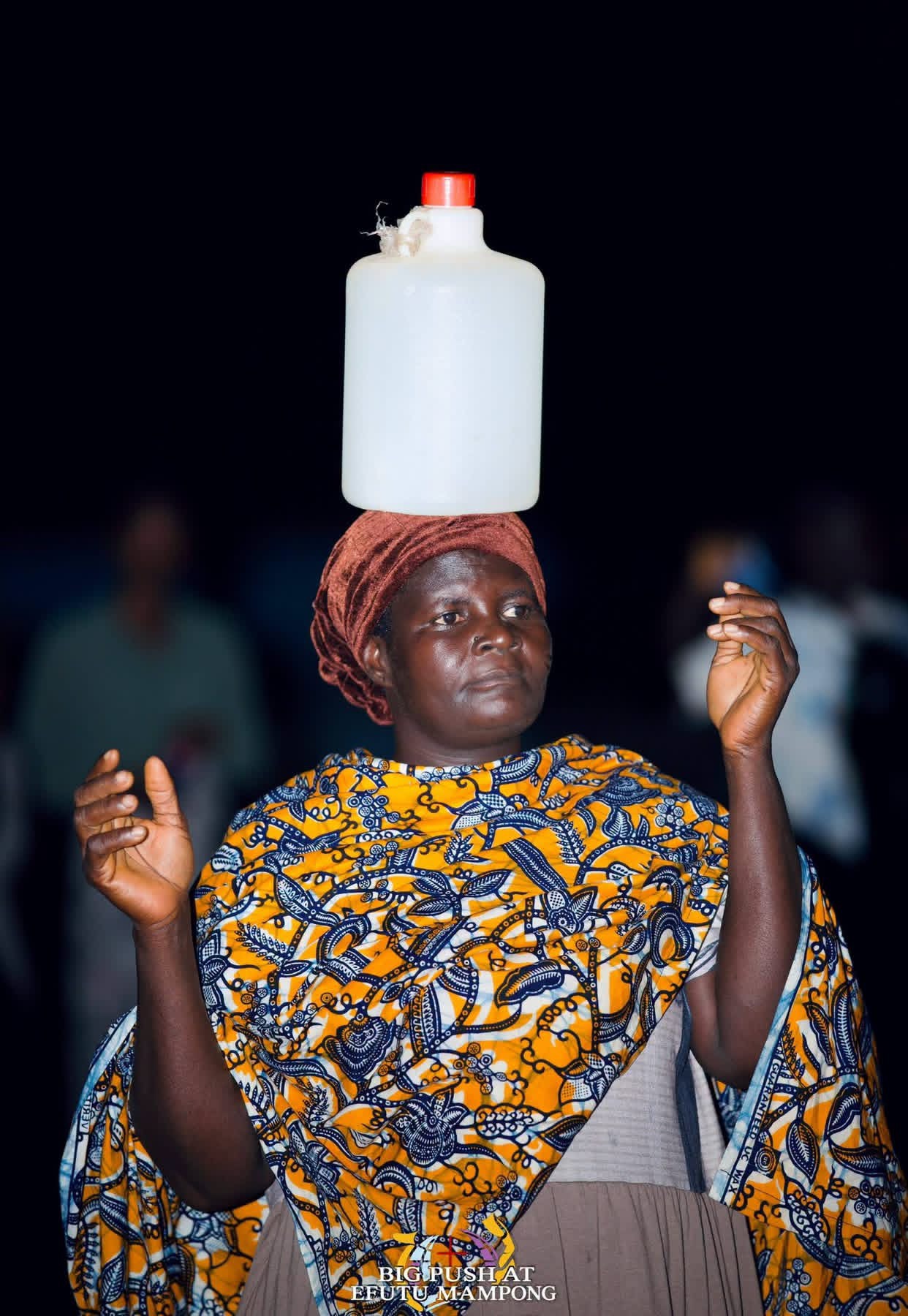 THE HEAVENS CAME DOWN, SOULS WERE WON, THERE WAS AN OUTPOURING OF THE HOLY SPIRIT.THE BIG PUSH SOUL WINNING CRUSADE AT EFUTU MAMPONG DAY 2 WAS FULL OF GOD’S GLORY .   THE BIG PUSH MINI CRUSADE. ITS A MOVEMENT TO SAVE SOULS AND IGNITE REVIVAL. WE ARE CALLING ON SPONSORS  AND PARTNERS TO HELP US TAKE