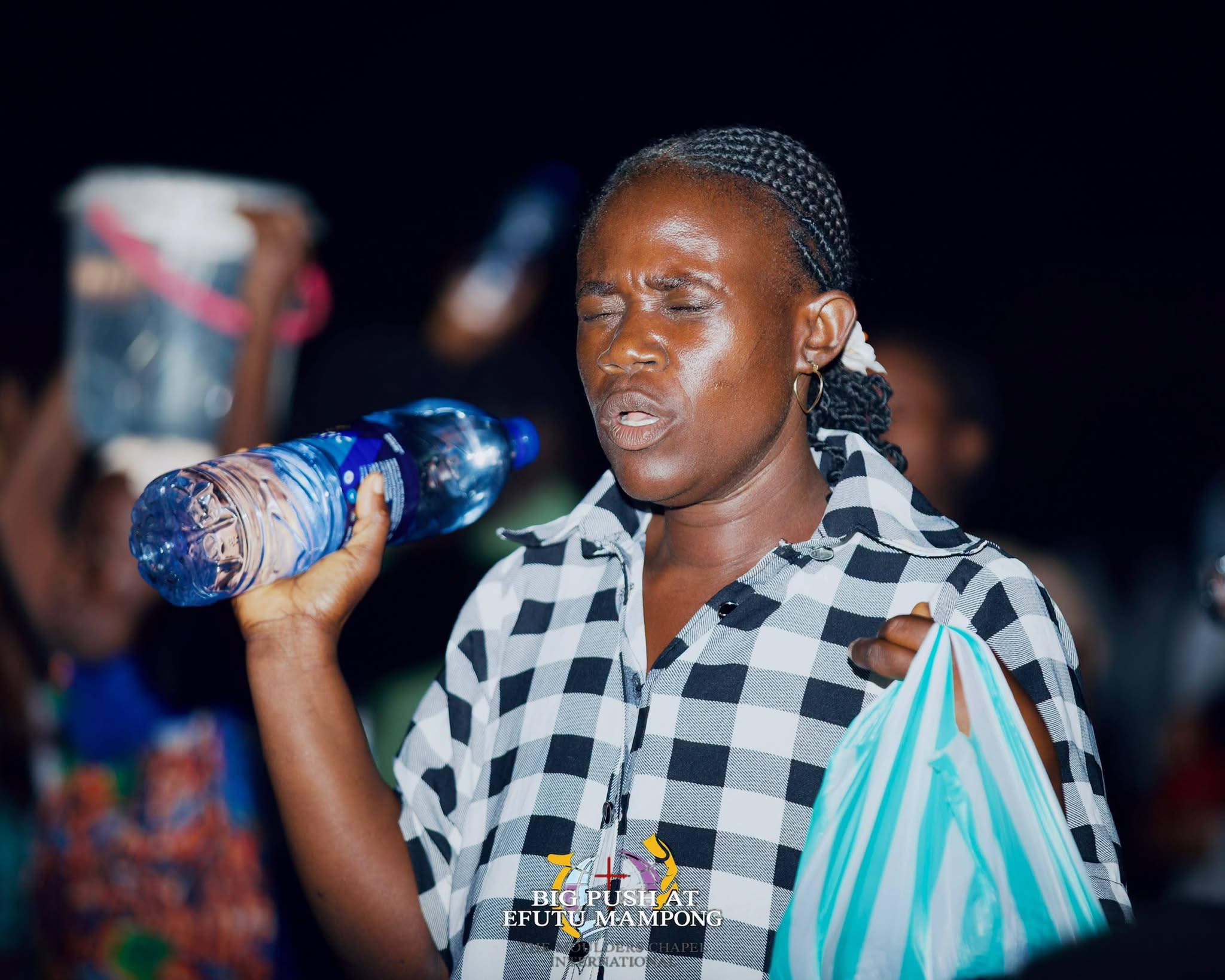 THE HEAVENS CAME DOWN, SOULS WERE WON, THERE WAS AN OUTPOURING OF THE HOLY SPIRIT.THE BIG PUSH SOUL WINNING CRUSADE AT EFUTU MAMPONG DAY 2 WAS FULL OF GOD’S GLORY .   THE BIG PUSH MINI CRUSADE. ITS A MOVEMENT TO SAVE SOULS AND IGNITE REVIVAL. WE ARE CALLING ON SPONSORS  AND PARTNERS TO HELP US TAKE