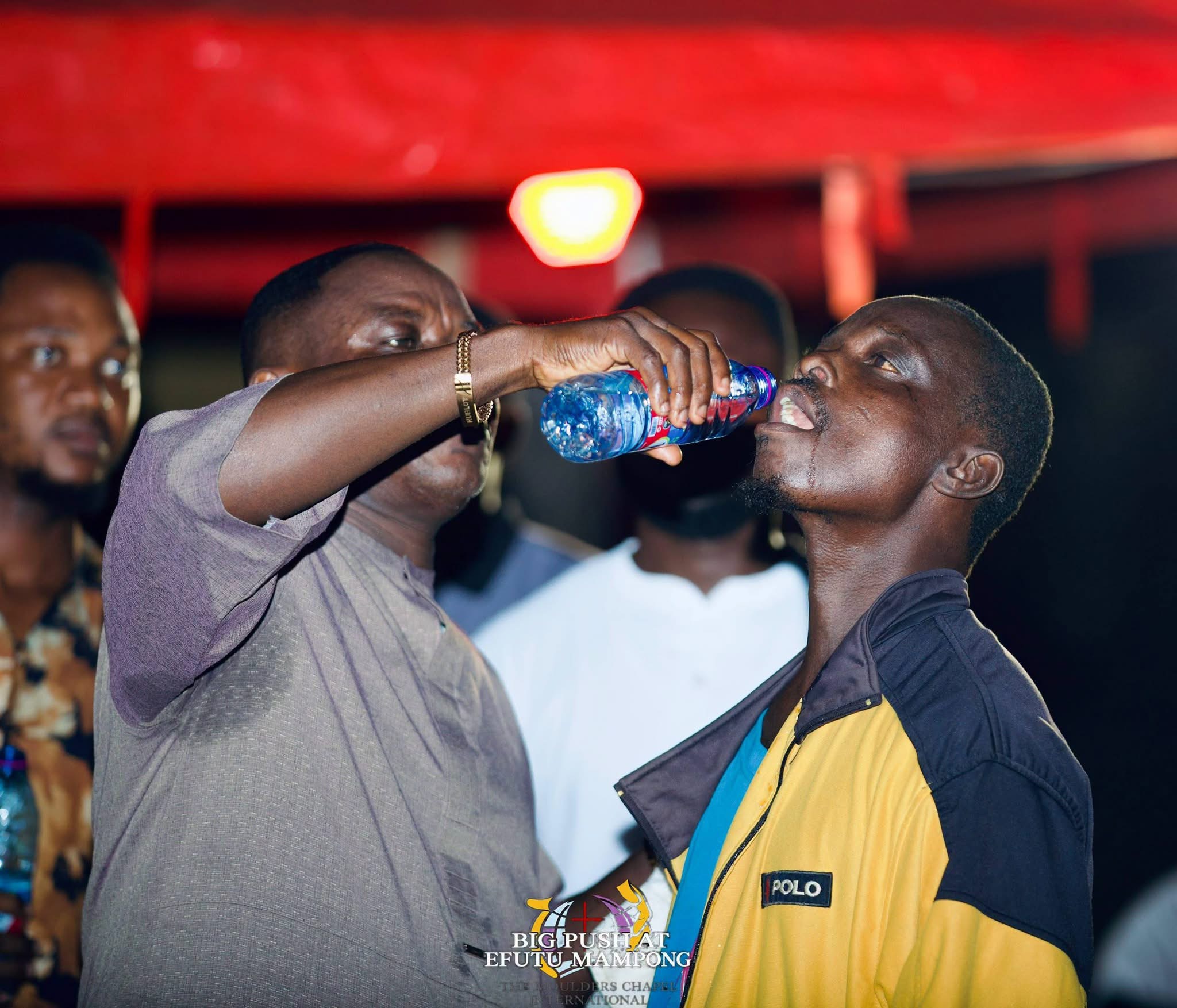 THE HEAVENS CAME DOWN, SOULS WERE WON, THERE WAS AN OUTPOURING OF THE HOLY SPIRIT.THE BIG PUSH SOUL WINNING CRUSADE AT EFUTU MAMPONG DAY 2 WAS FULL OF GOD’S GLORY .   THE BIG PUSH MINI CRUSADE. ITS A MOVEMENT TO SAVE SOULS AND IGNITE REVIVAL. WE ARE CALLING ON SPONSORS  AND PARTNERS TO HELP US TAKE