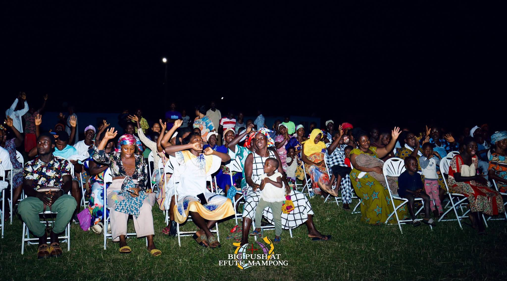 THE HEAVENS CAME DOWN, SOULS WERE WON, THERE WAS AN OUTPOURING OF THE HOLY SPIRIT.THE BIG PUSH SOUL WINNING CRUSADE AT EFUTU MAMPONG DAY 2 WAS FULL OF GOD’S GLORY .   THE BIG PUSH MINI CRUSADE. ITS A MOVEMENT TO SAVE SOULS AND IGNITE REVIVAL. WE ARE CALLING ON SPONSORS  AND PARTNERS TO HELP US TAKE